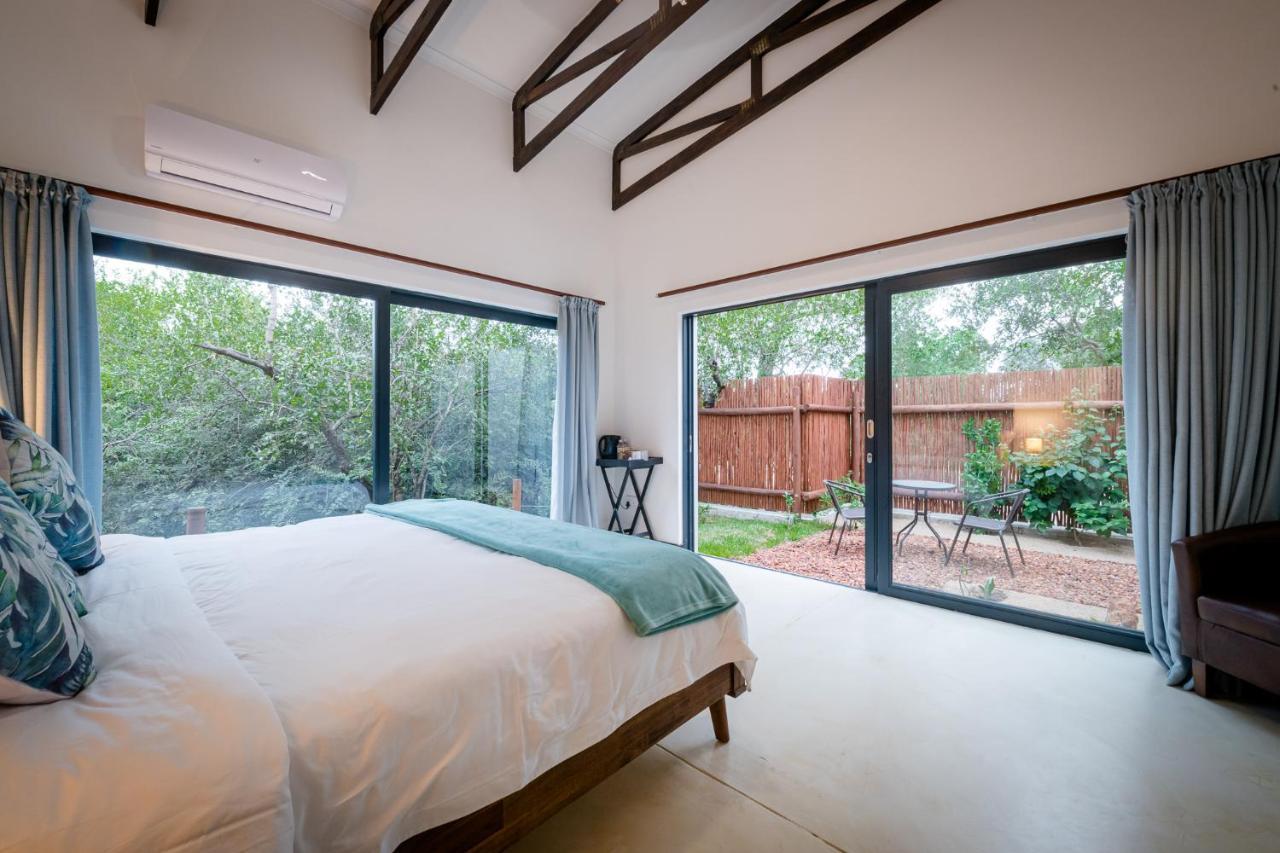 Gem In The Bush Lodge Hoedspruit Extérieur photo